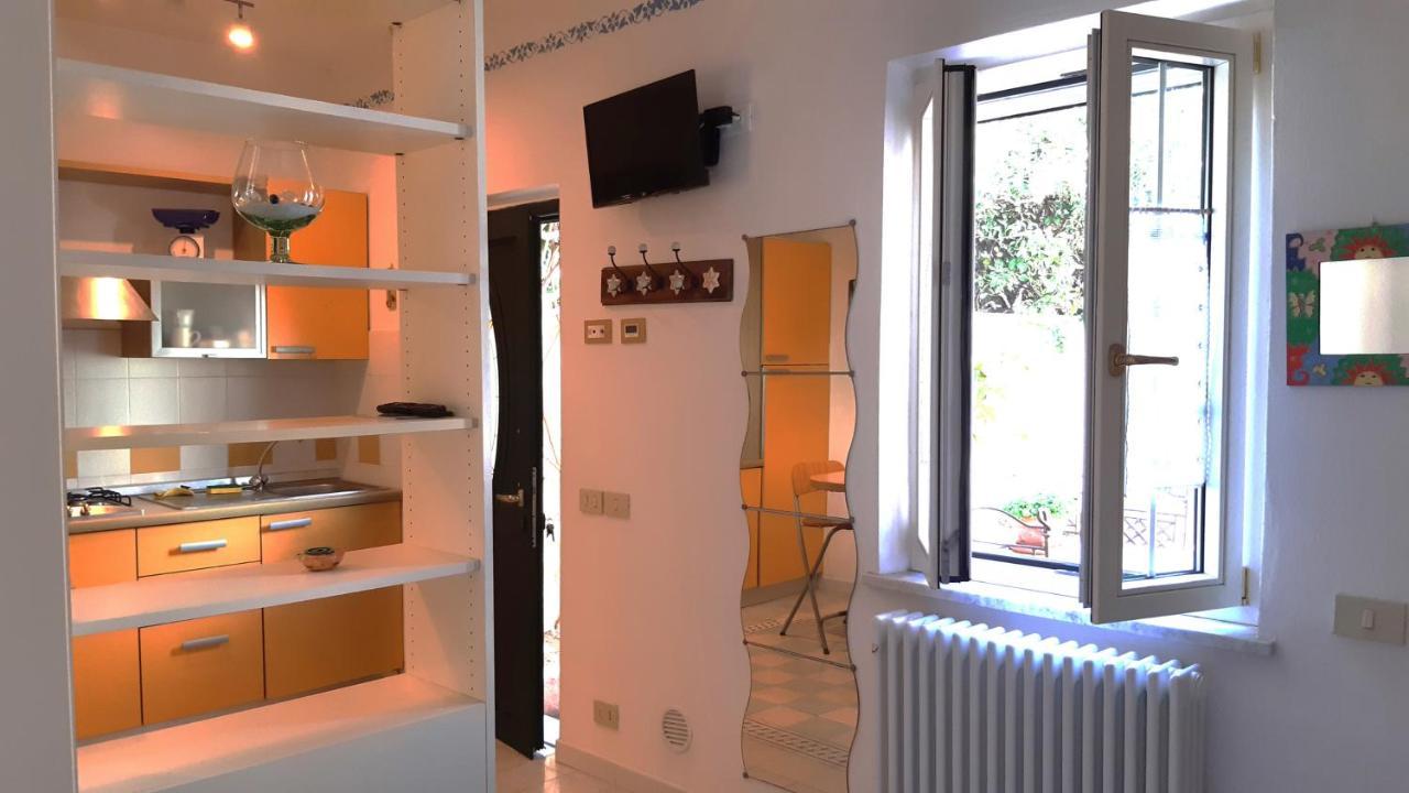 Villino San Martino 350M Dal Mare With Covered Parking فياريجيو المظهر الخارجي الصورة