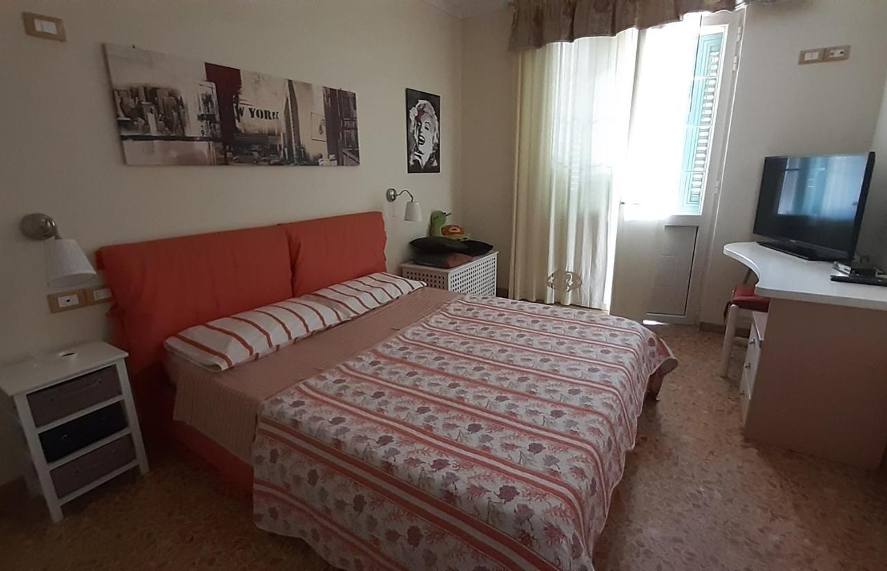 Villino San Martino 350M Dal Mare With Covered Parking فياريجيو المظهر الخارجي الصورة