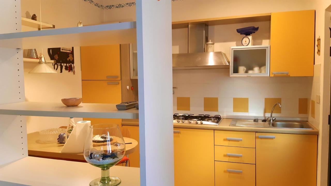 Villino San Martino 350M Dal Mare With Covered Parking فياريجيو المظهر الخارجي الصورة