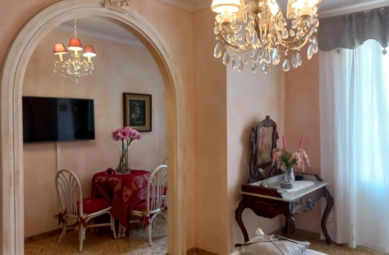 Villino San Martino 350M Dal Mare With Covered Parking فياريجيو المظهر الخارجي الصورة