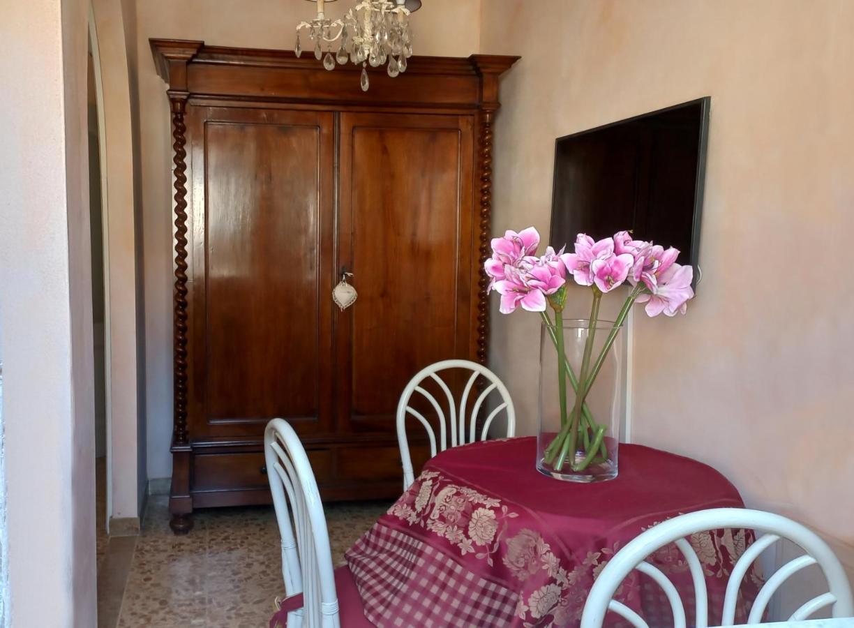 Villino San Martino 350M Dal Mare With Covered Parking فياريجيو المظهر الخارجي الصورة