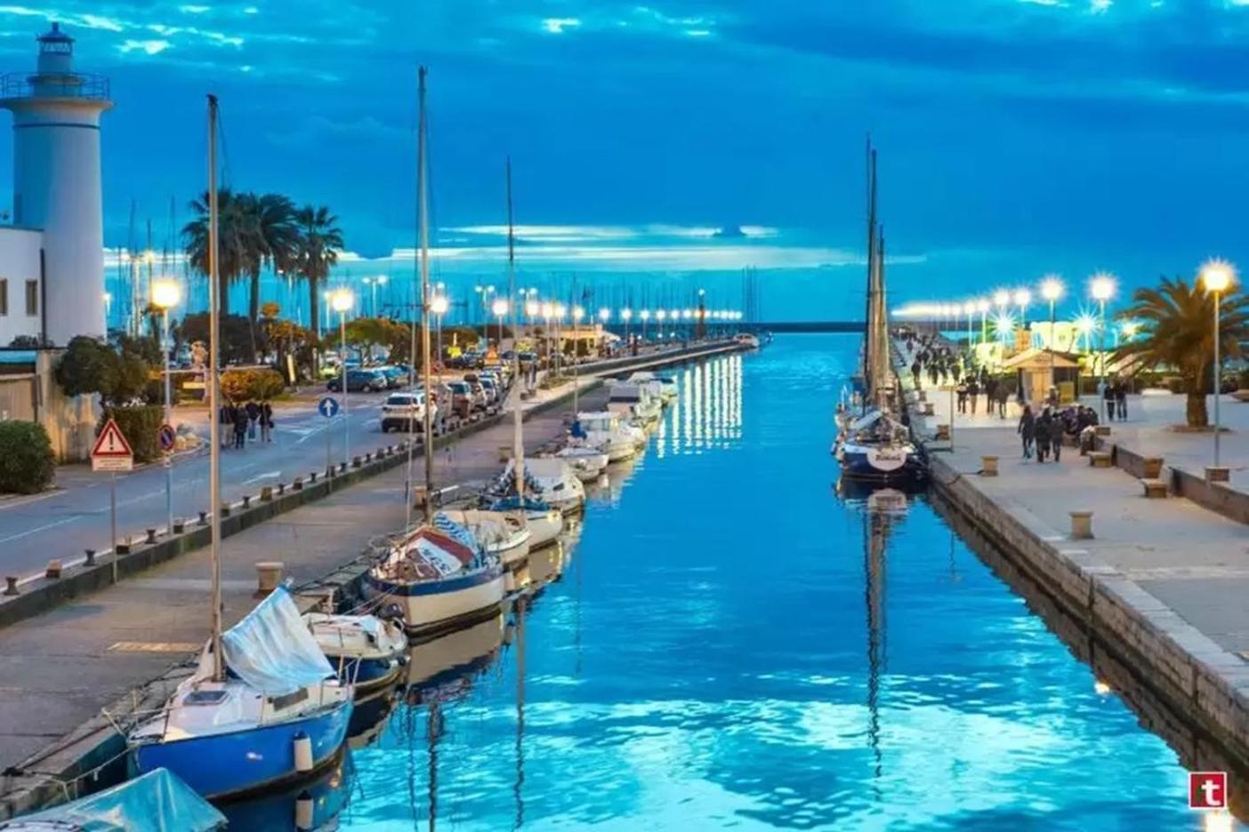 Villino San Martino 350M Dal Mare With Covered Parking فياريجيو المظهر الخارجي الصورة