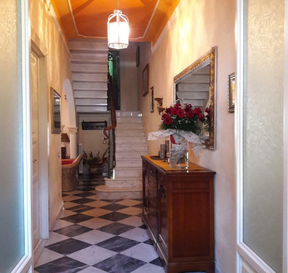 Villino San Martino 350M Dal Mare With Covered Parking فياريجيو المظهر الخارجي الصورة