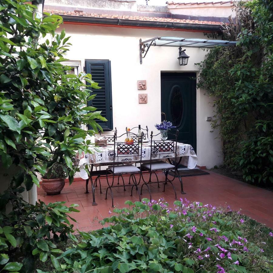 Villino San Martino 350M Dal Mare With Covered Parking فياريجيو المظهر الخارجي الصورة